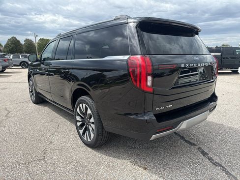 Used 2025 Ford Expedition Max Platinum w/ Driver's Package AWD/4WD image 7