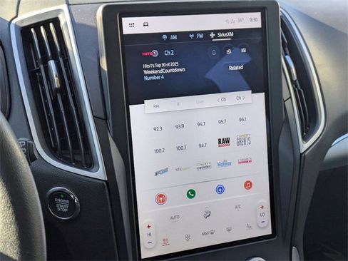 Used 2022 Ford Edge SEL w/ Sport Appearance Package image 17