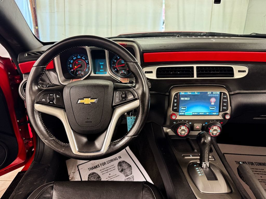 Used 2015 Chevrolet Camaro LT RWD image 14