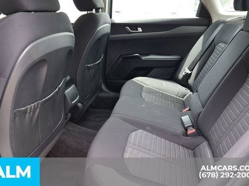 Used 2025 Kia K5 LXS FWD image 17