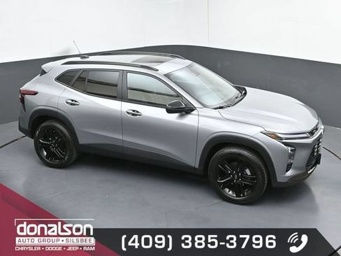 Used 2026 Chevrolet Trax ACTIV w/ Sunroof Package FWD image 17