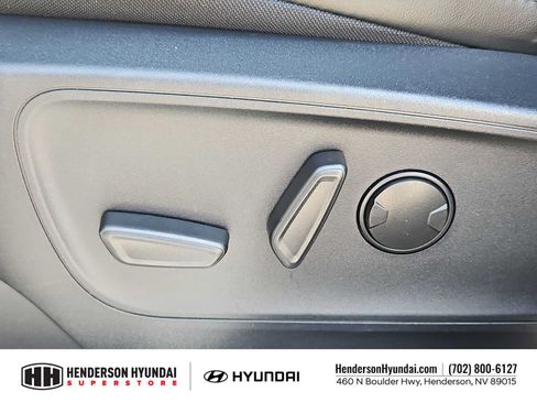 Used 2025 Ford Escape ST-Line FWD image 17