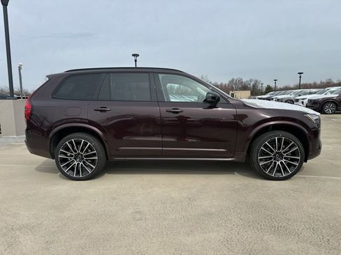 New 2026 Volvo XC90 B6 Ultra w/ Lounge Package image 8