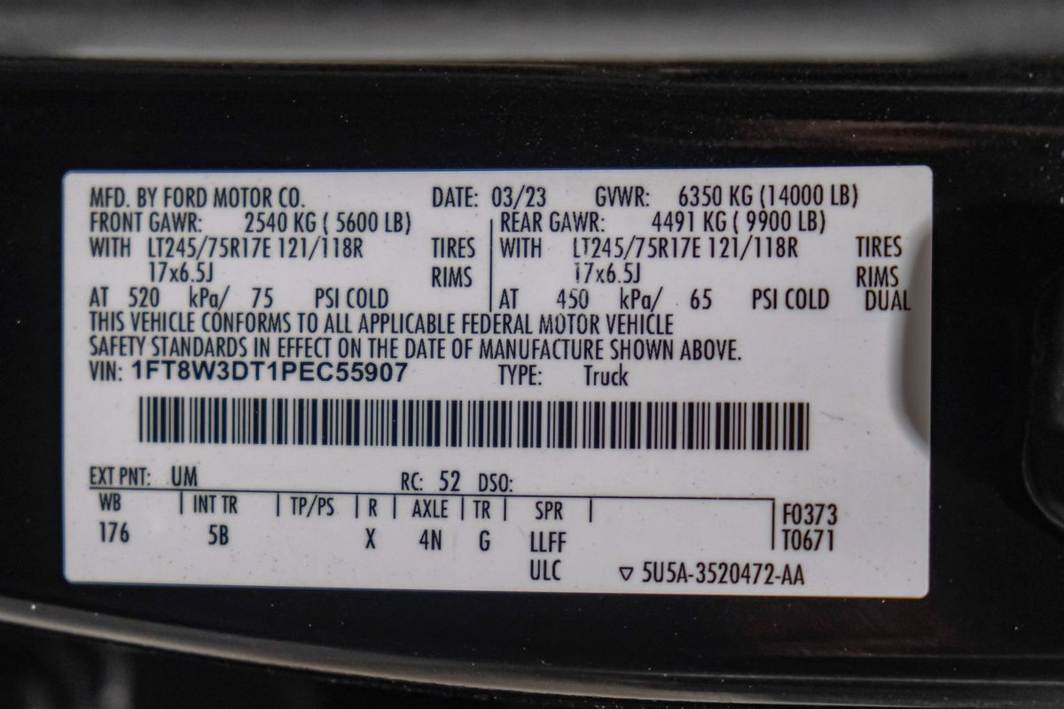 Used 2023 Ford F350 Lariat w/ FX4 Off-Road Package AWD/4WD image 65