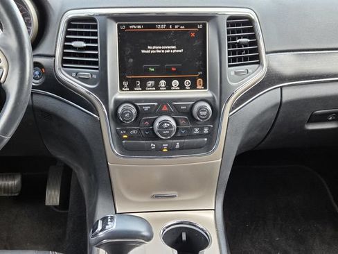 Used 2014 Jeep Grand Cherokee Limited RWD image 15