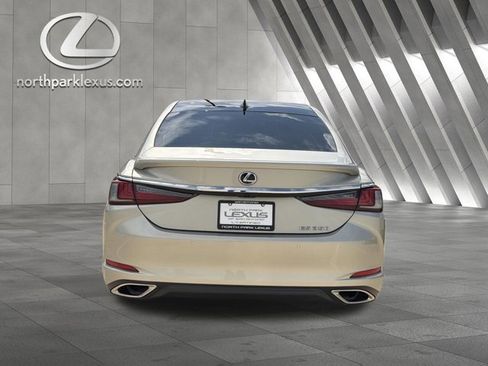Certified 2024 Lexus ES 350 Ultra Luxury w/ Accessory Package (Z2) FWD image 27
