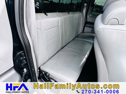 Used 2006 Ford F350 Lariat RWD image 17