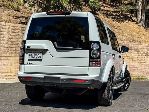 Used 2016 Land Rover LR4 HSE image 18