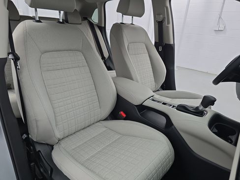 New 2026 Honda HR-V LX image 10