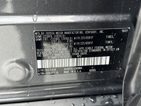 Certified 2024 Toyota RAV4 XLE image 34