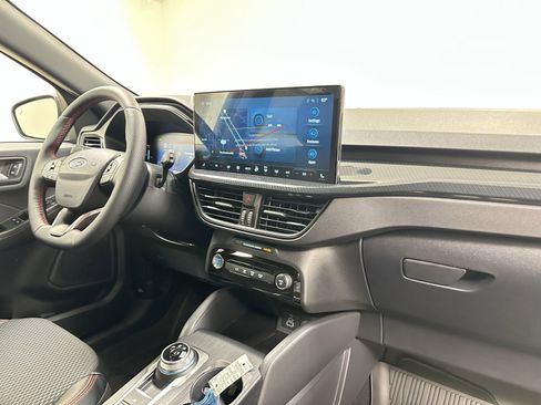 New 2025 Ford Escape ST-Line w/ Equipment Group 301A image 18