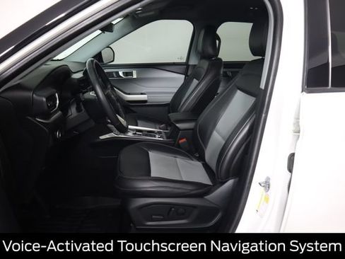Used 2023 Ford Explorer XLT w/ XLT Sport Appearance Package AWD/4WD image 36