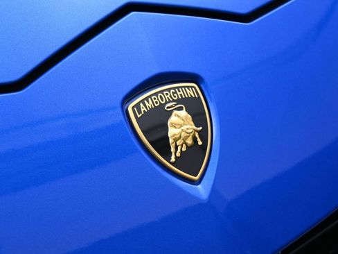 Used 2022 Lamborghini Urus AWD/4WD image 13