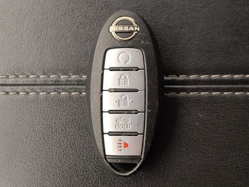 Used 2025 Nissan Altima 2.5 SV FWD image 32