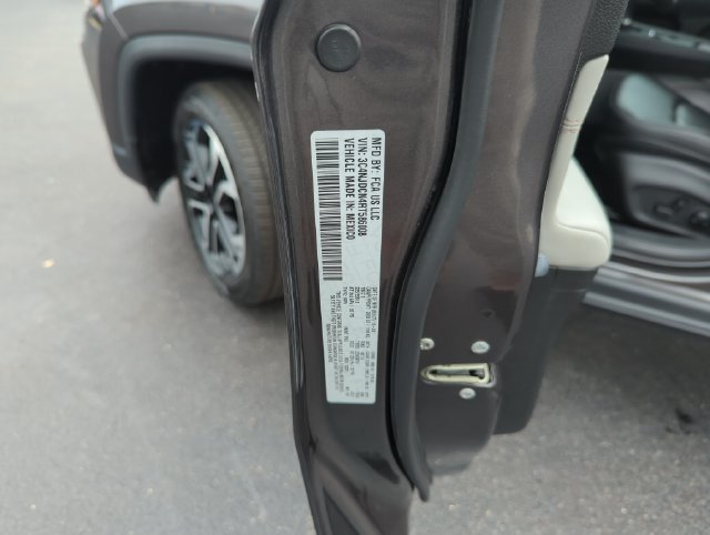 Used 2024 Jeep Compass Limited AWD/4WD image 49