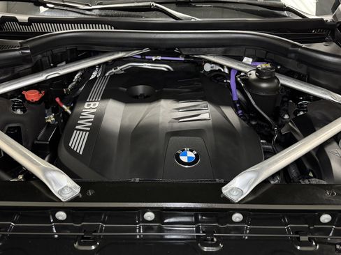 Used 2023 BMW X7 xDrive40i w/ M Sport Package image 40
