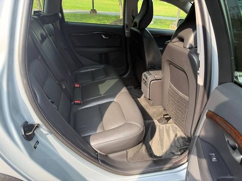 Used 2013 Volvo XC70 T6 AWD/4WD image 28