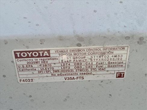 Used 2025 Toyota Sequoia Platinum w/ TRD Off-Road Package AWD/4WD image 13