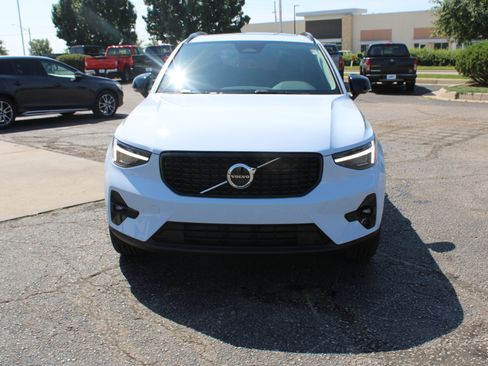 New 2026 Volvo XC40 B5 Plus w/ Protection Package Premier image 7