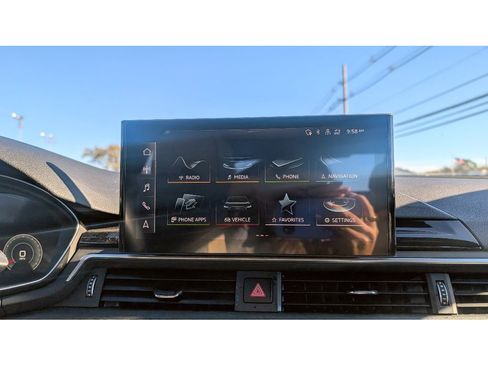 Used 2022 Audi A4 2.0T Premium Plus image 22