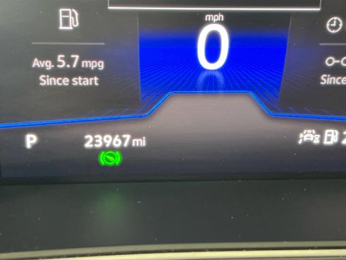 Used 2022 Volkswagen Tiguan SE image 12