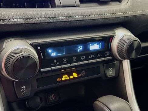 Used 2024 Toyota RAV4 LE image 24