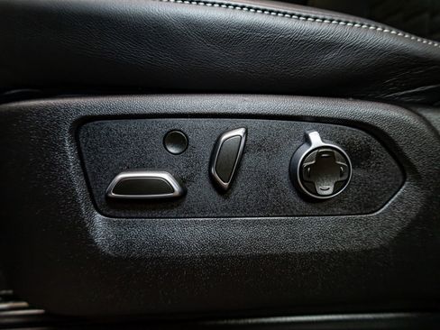 Used 2025 Cadillac Escalade V image 25