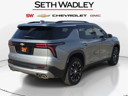 New 2026 Chevrolet Traverse LT w/ Sun and Wheel Package image 8