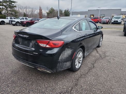 Used 2016 Chrysler 200 Limited Platinum w/ Comfort & Convenience Group image 7