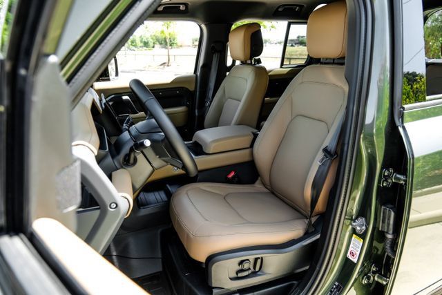 New 2026 Land Rover Defender 110 X-Dynamic SE AWD/4WD image 45