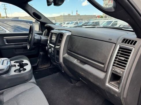 Used 2023 RAM 1500 Classic Warlock w/ Electronics Group AWD/4WD image 8