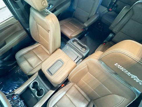 Used 2022 Chevrolet Tahoe High Country image 21