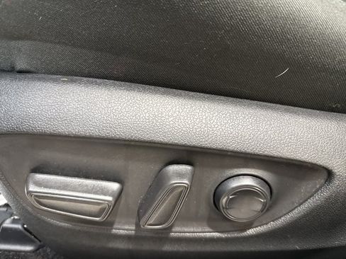 Used 2023 Toyota RAV4 XLE AWD/4WD image 26