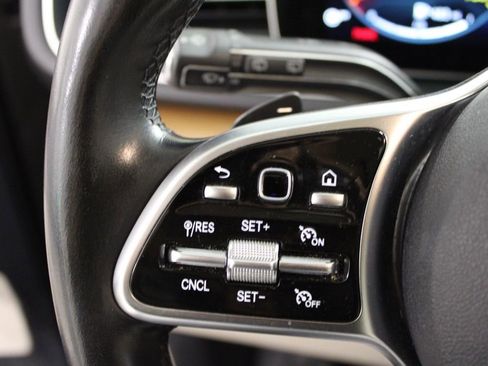 Used 2023 Mercedes-Benz GLE 350 4MATIC w/ Premium Package image 23