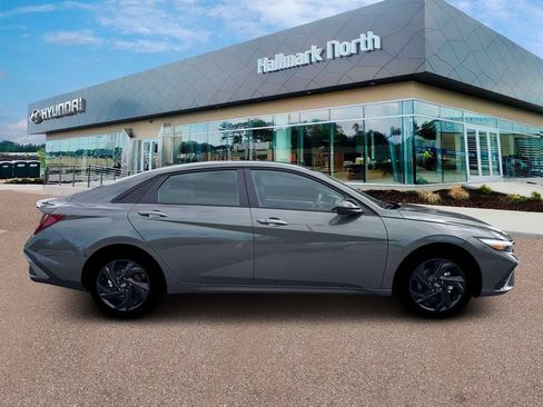 New 2026 Hyundai Elantra Sport FWD image 9