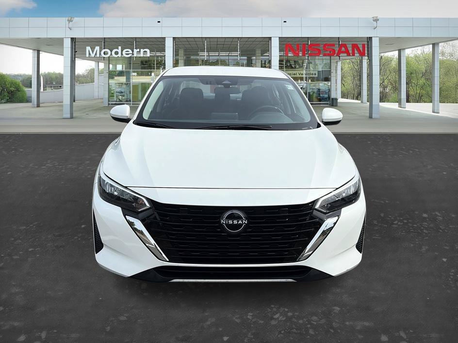 Certified 2025 Nissan Sentra SV FWD image 8
