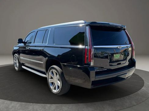 Used 2020 Cadillac Escalade ESV Luxury image 6