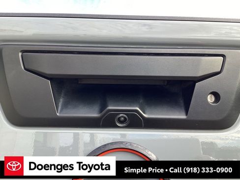 Used 2024 Nissan Frontier PRO-4X w/ Pro Premium Package image 33