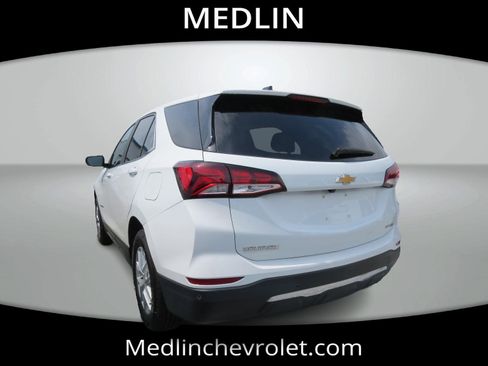 Used 2023 Chevrolet Equinox LT w/ Driver Convenience Package image 4