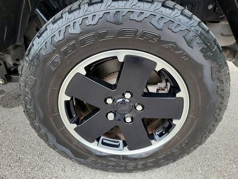 Used 2021 Jeep Gladiator Sport AWD/4WD image 9