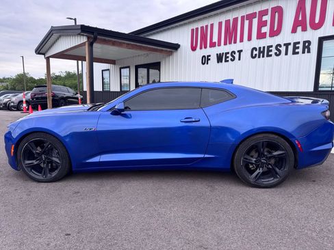 Used 2021 Chevrolet Camaro LT w/ RS Package RWD image 9