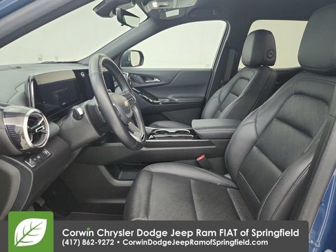 Used 2025 Chevrolet Equinox LT w/ Convenience Package II FWD image 18