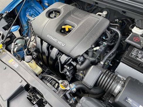 Used 2017 Hyundai Elantra SE image 81