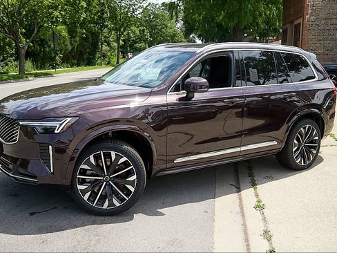 New 2026 Volvo XC90 T8 Ultra w/ Protection Package Premier AWD/4WD image 3