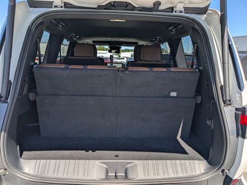 Used 2025 Lexus GX 550 w/ Accessory Package (31) AWD/4WD image 15