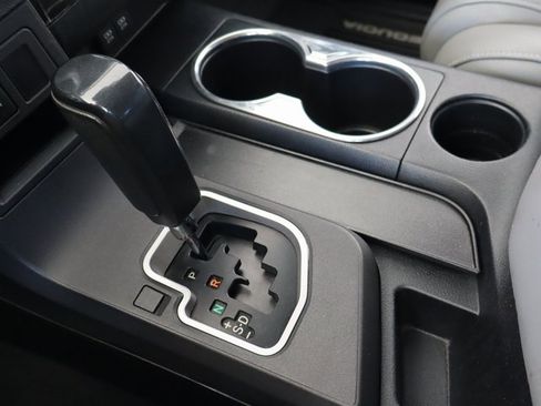 Used 2020 Toyota Sequoia Limited image 44