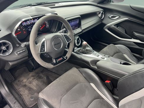 Used 2019 Chevrolet Camaro SS image 15