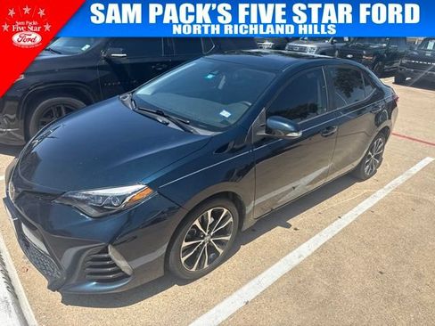 Used 2018 Toyota Corolla XSE FWD image 1