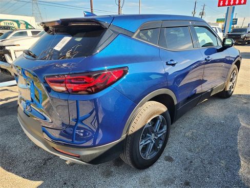 Used 2023 Chevrolet Blazer LT image 5