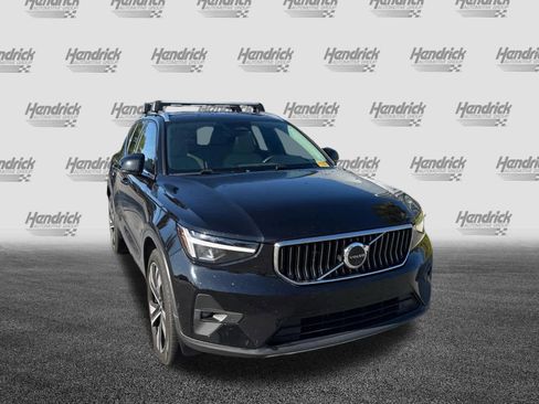 Used 2023 Volvo XC40 B5 Plus w/ Protection Package Premier image 5